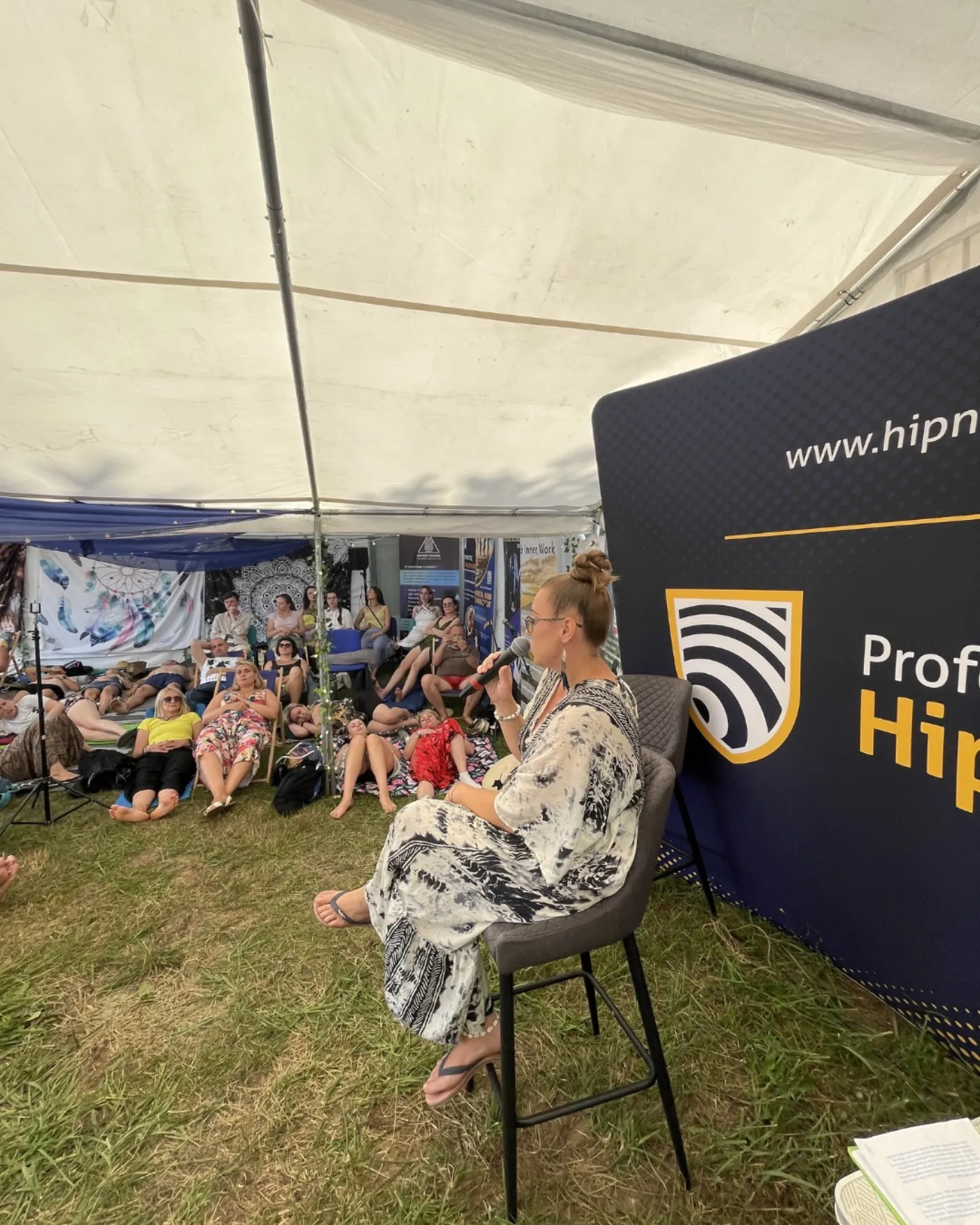 Warsztat hipnoterapeutyczny prowadzony przez Magdalenę Gajdzińską
